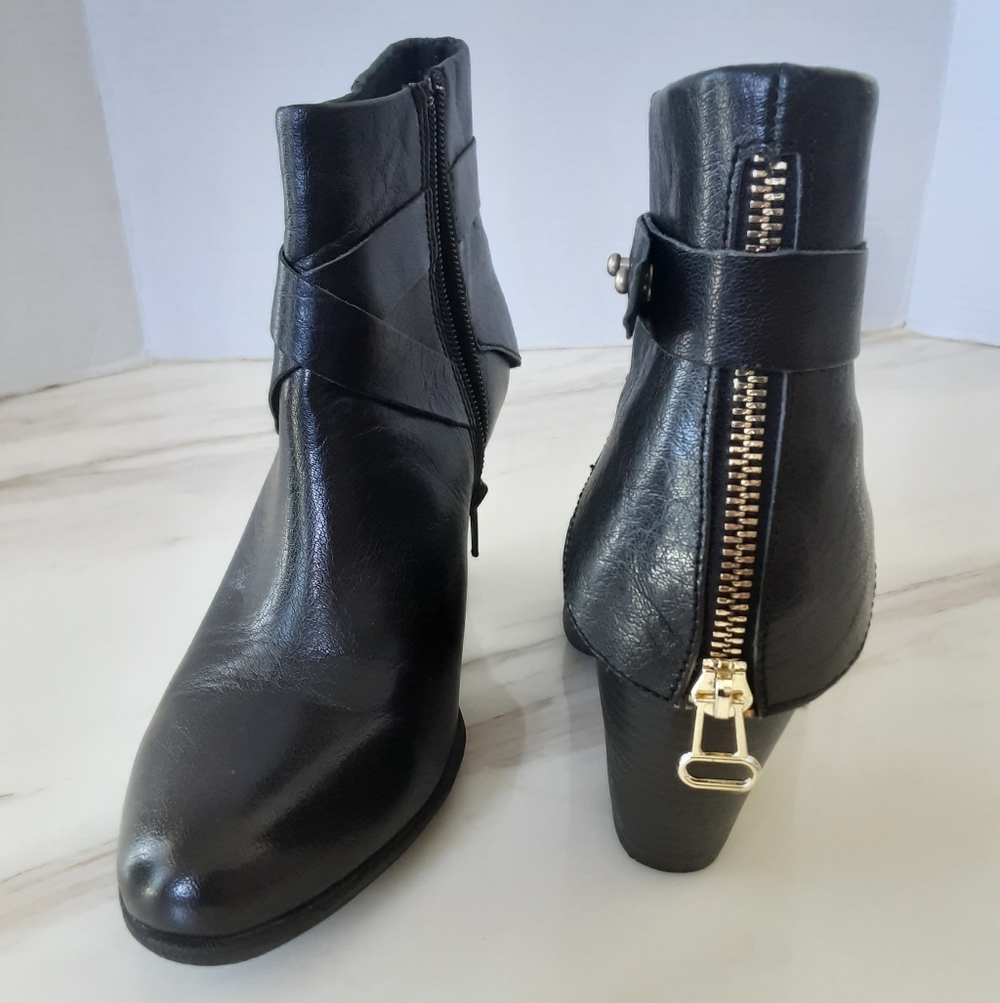 BOC Black Leather Back Zip Chunky Ankle Boots Sz 8 - NWOT